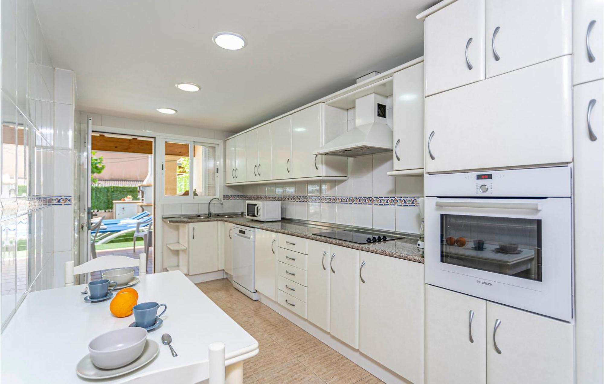 4 Bedroom Beautiful Home In Alcudia Port d'Alcúdia Exterior foto